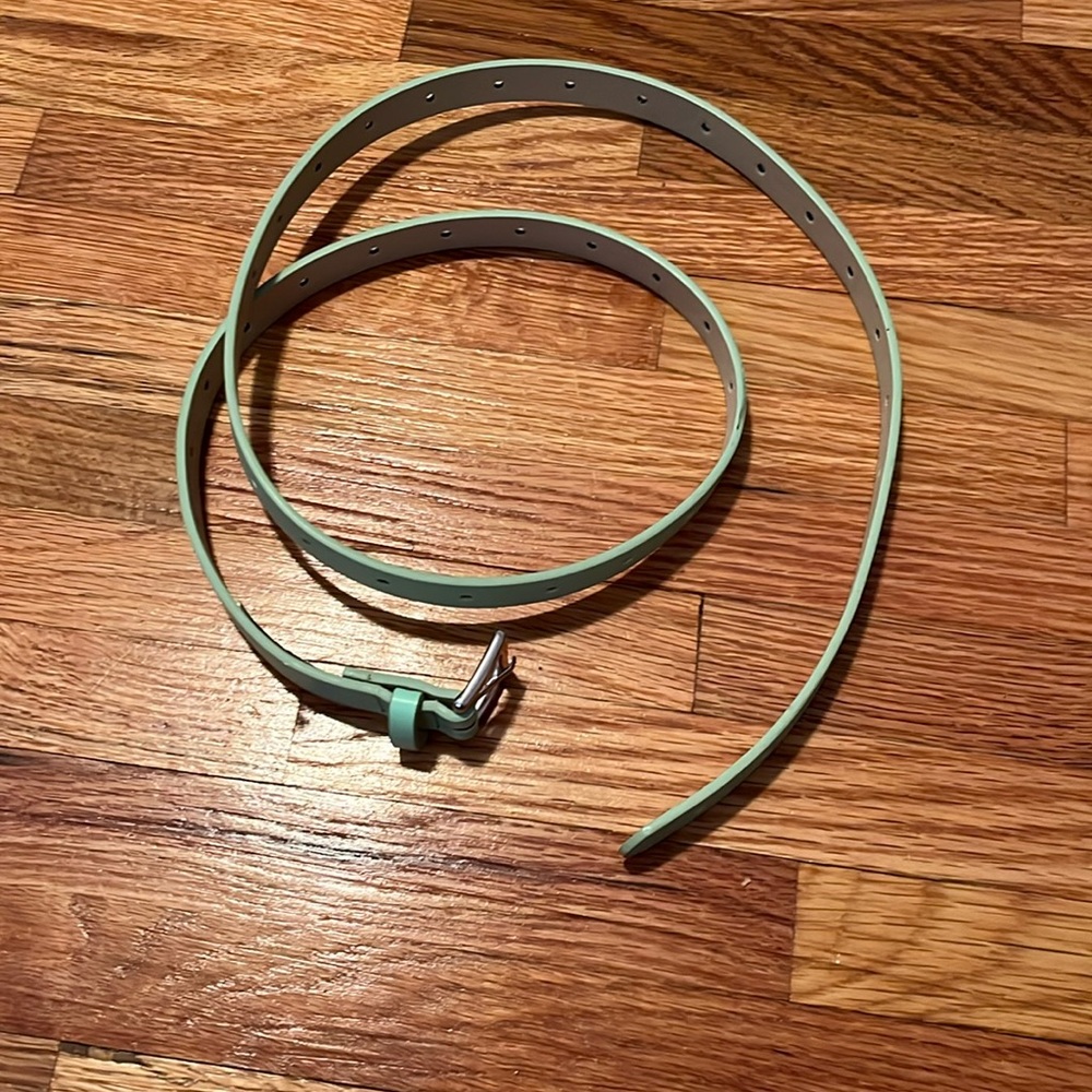 Green, large, belt